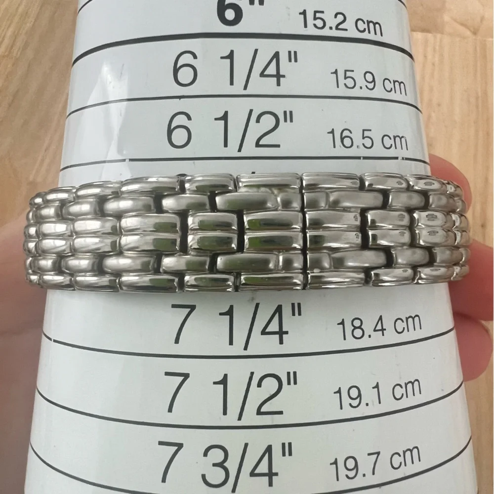ESQ by Movado ladies silver tone classic dress watch NEW BATTERY